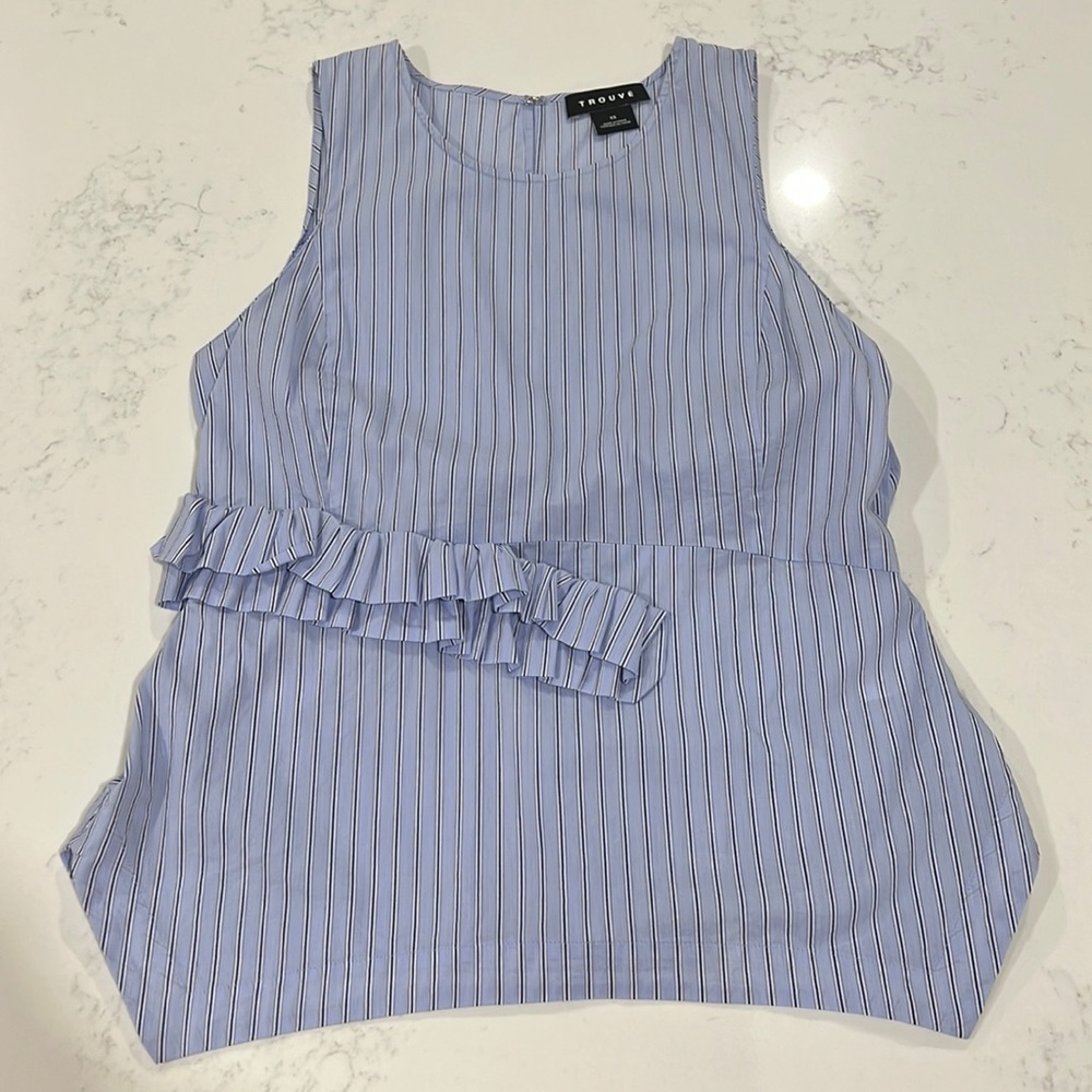 Trouve Sleeveless Blouse